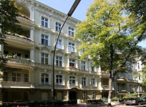 residential-and-commercial-building-in-berlin-chrarlottenburg